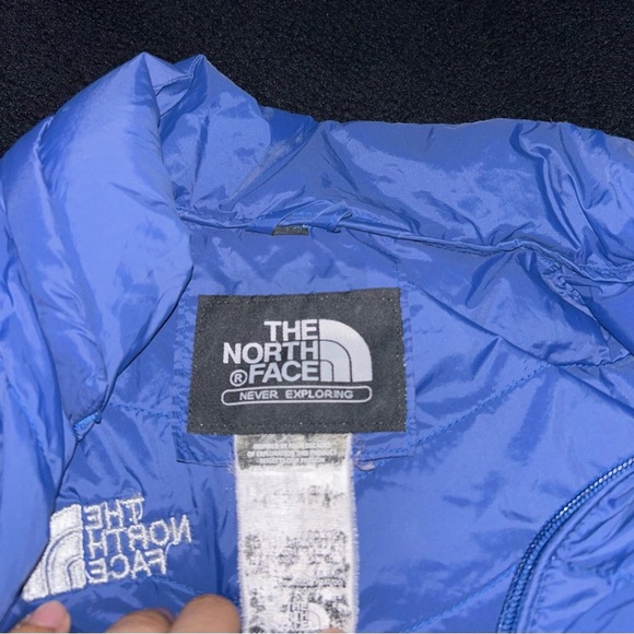 -Vintage North Face Blue Puffer Jacket
-Size Small - Picture 2 of 7